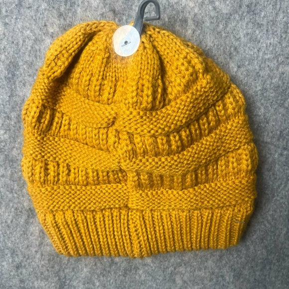 C.C Women One‎ Size Knit beanie hat mustard Nwt - Picture 2 of 5